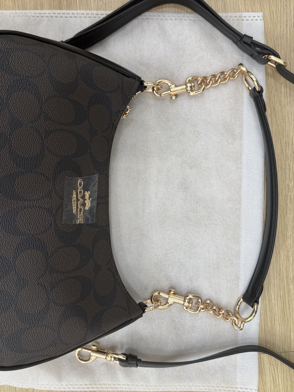 Coach Signature Brown Canvas Shoulder Bag with Gold Hardware - Picture 4 of 13